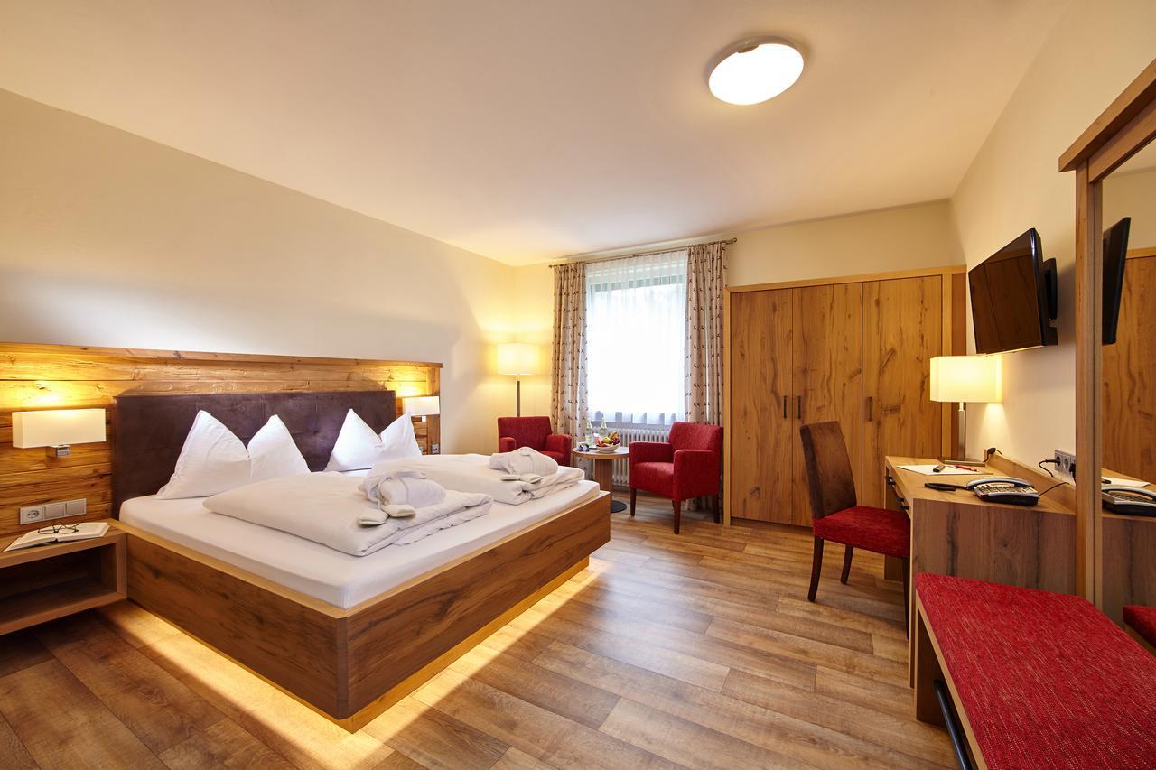 Aura-Hotel Saulgrub Extérieur photo